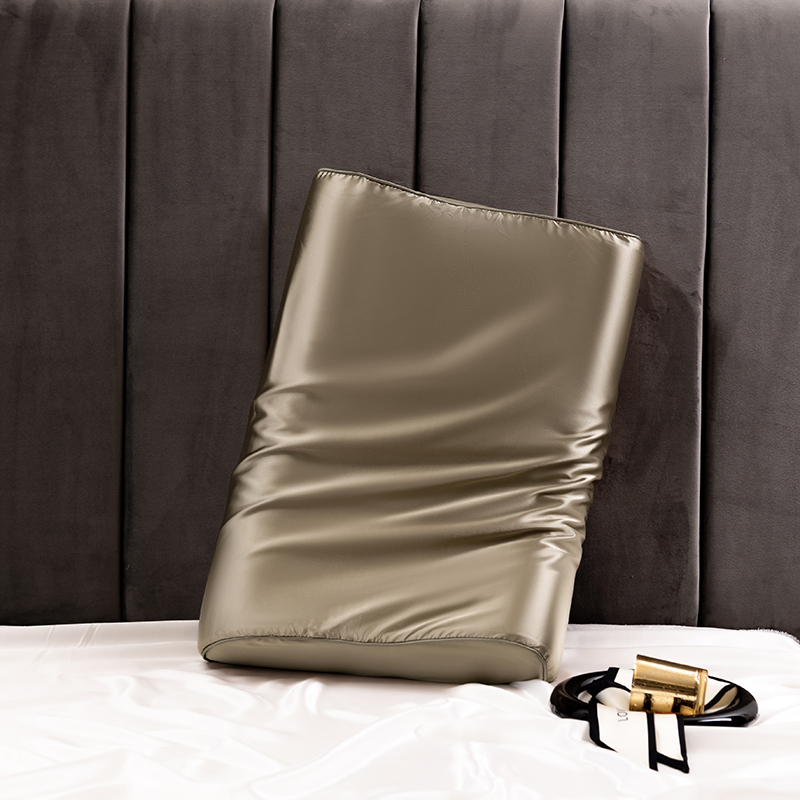 Silk Pillowcase - Satynowa poszewka na poduszkę z pianki