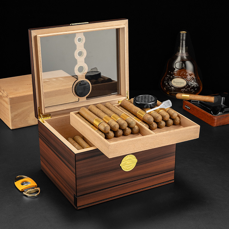 Luksusowy drewniany humidor na – Luxury Gift Set recenzja i cena