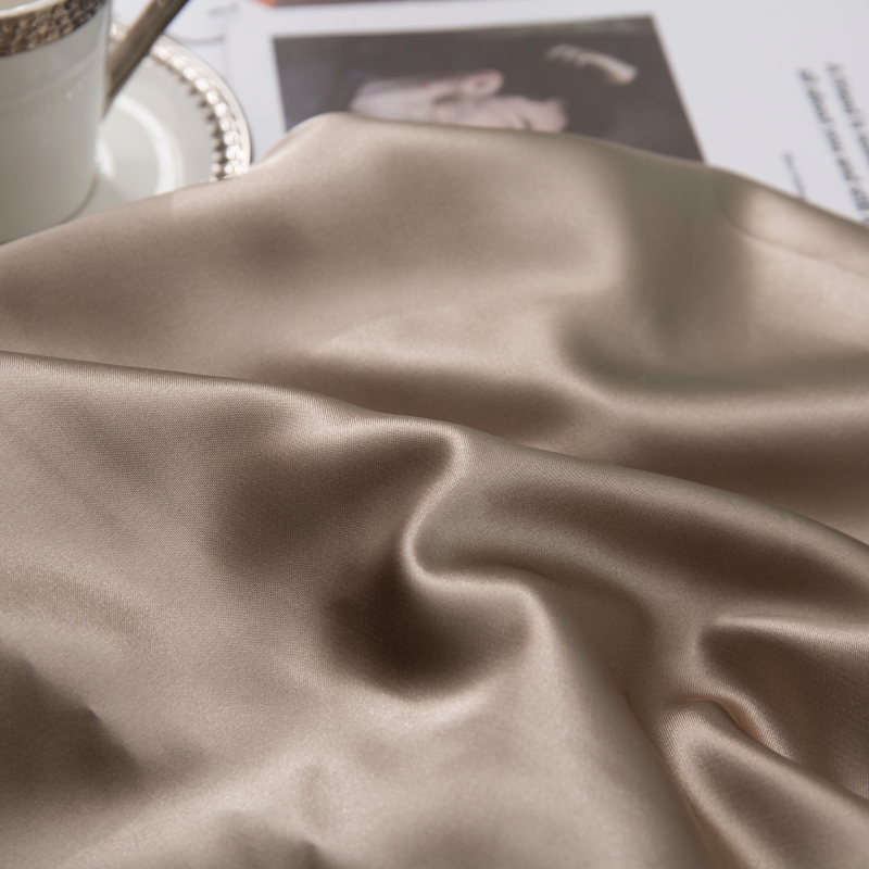 Satynowa poszewka na poduszkę  – Silk Pillowcase recenzja i cena