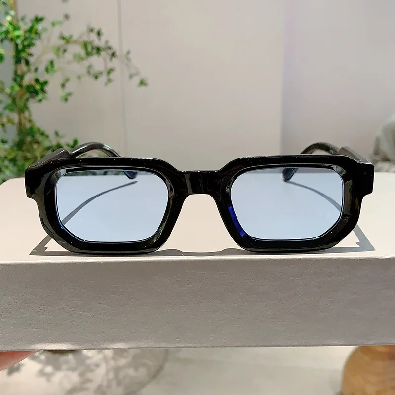 Okulary przeciwsłoneczne w sty – Designer Sunglasses recenzja i cena