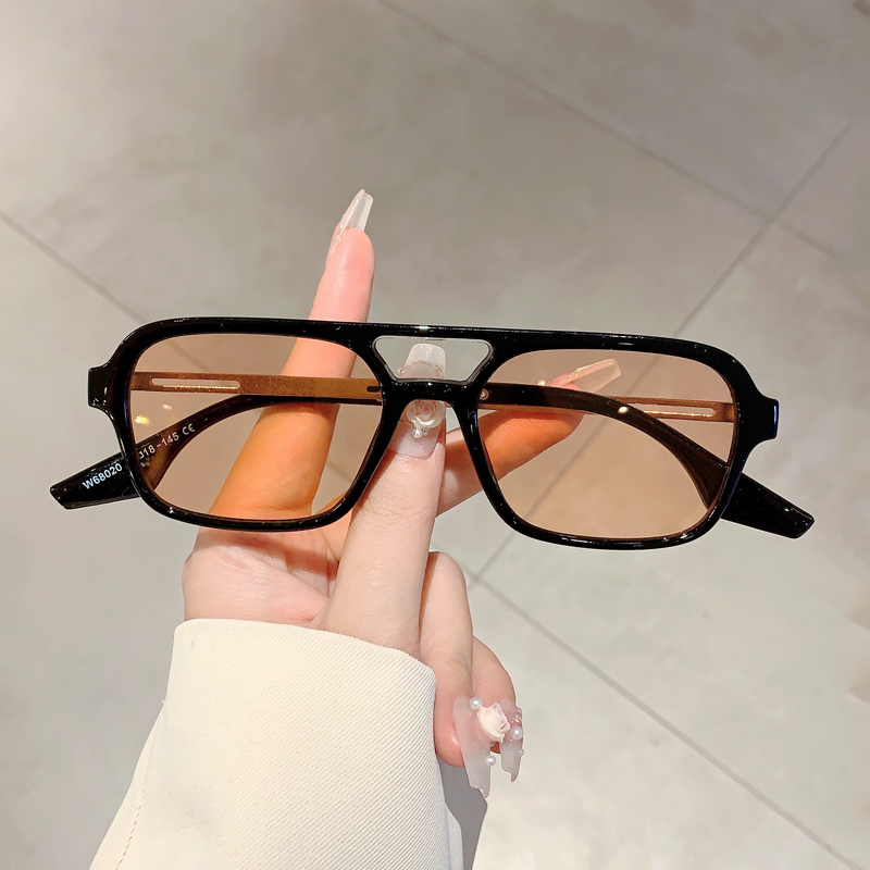 Modne damskie okulary przeciws – Designer Sunglasses recenzja i cena