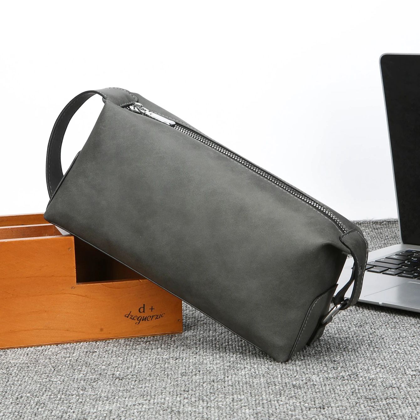 Męska kosmetyczka z ekoskóry,  – Travel Luggage Set recenzja i cena